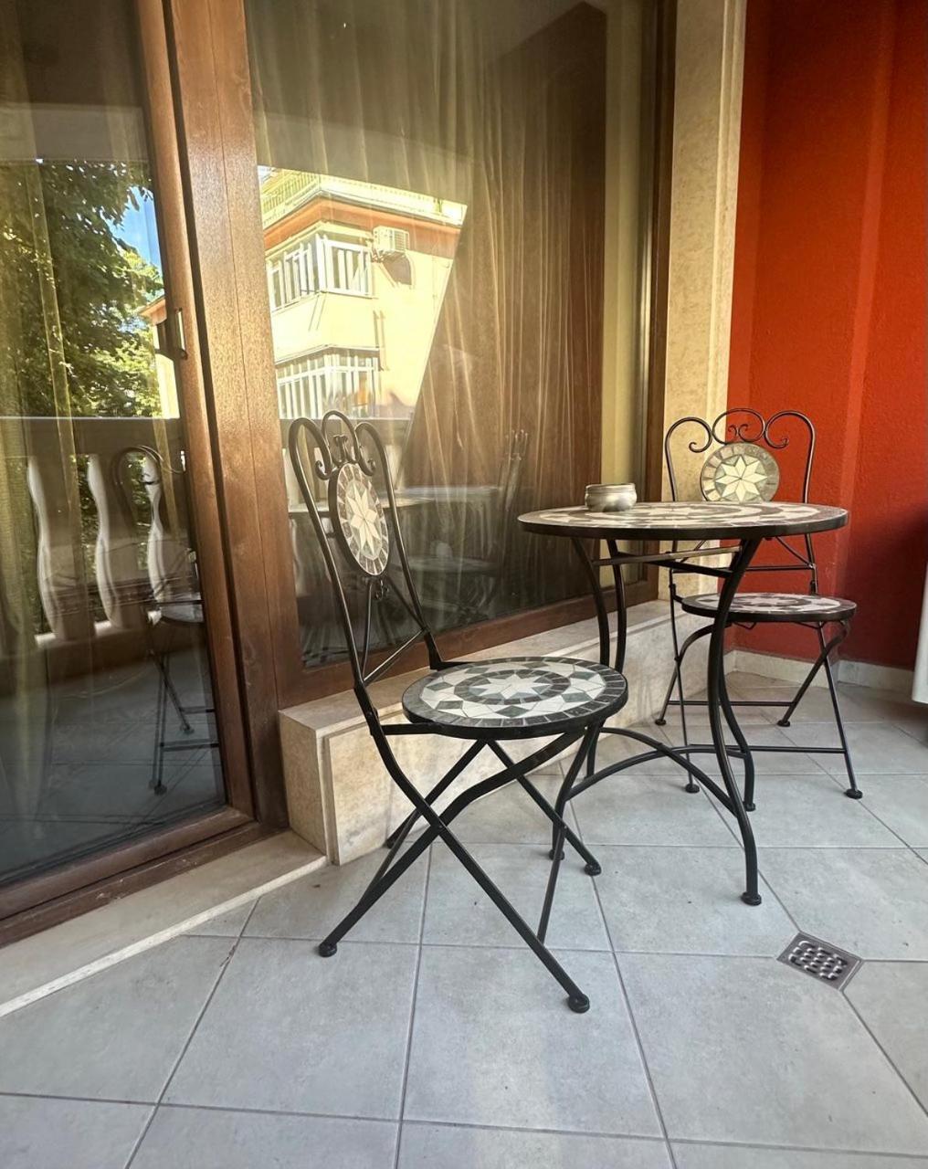 Central Luxury Antique Apartment Varna Luaran gambar